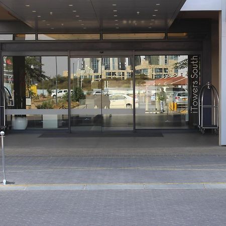 Green Avenue Apartments 哈博罗内 外观 照片