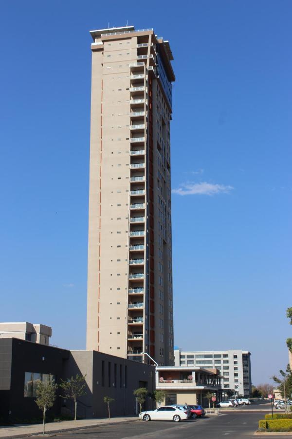 Green Avenue Apartments 哈博罗内 外观 照片
